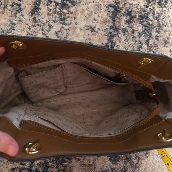 Michael Kors Tote - Picture 2 of 3